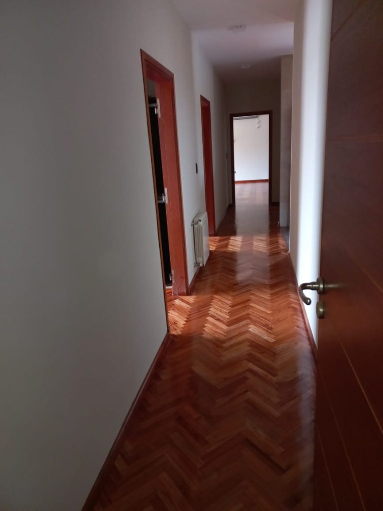 Pulido e Hidrolaqueado en parquet de Viraro