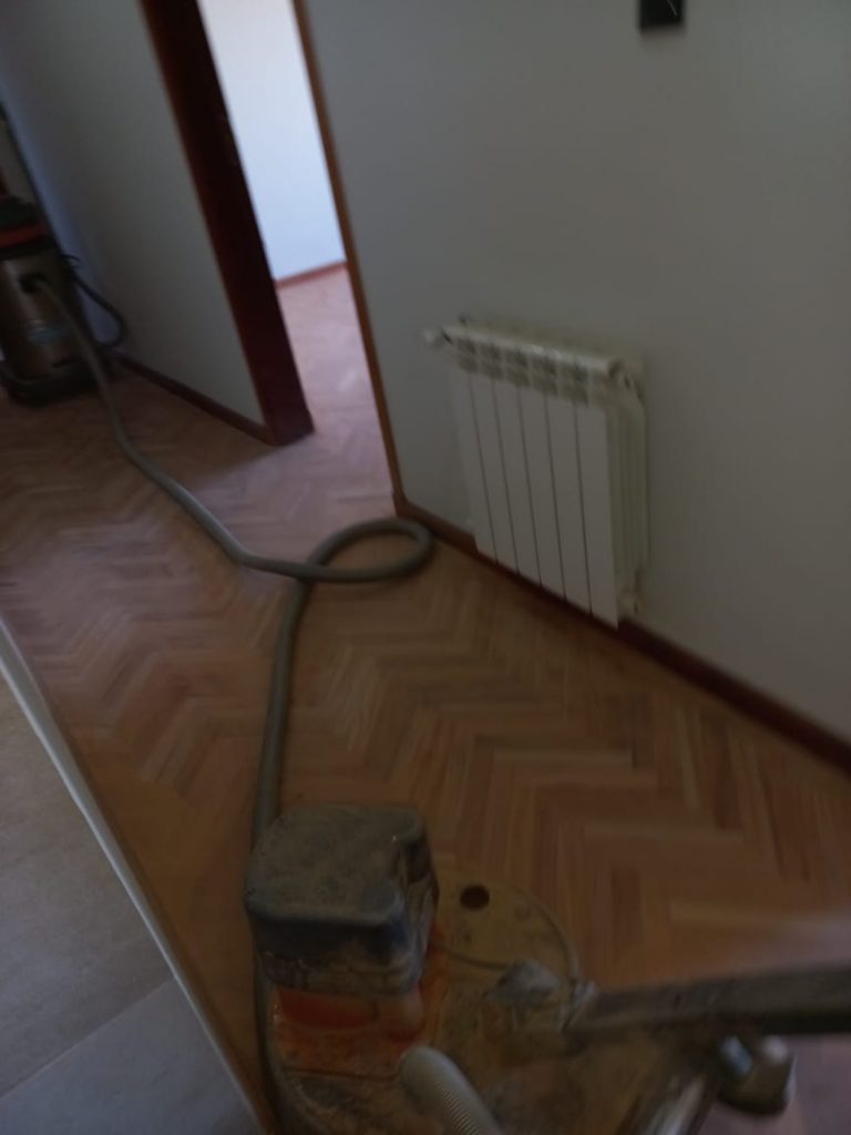 Pulido e Hidrolaqueado en parquet de Viraro